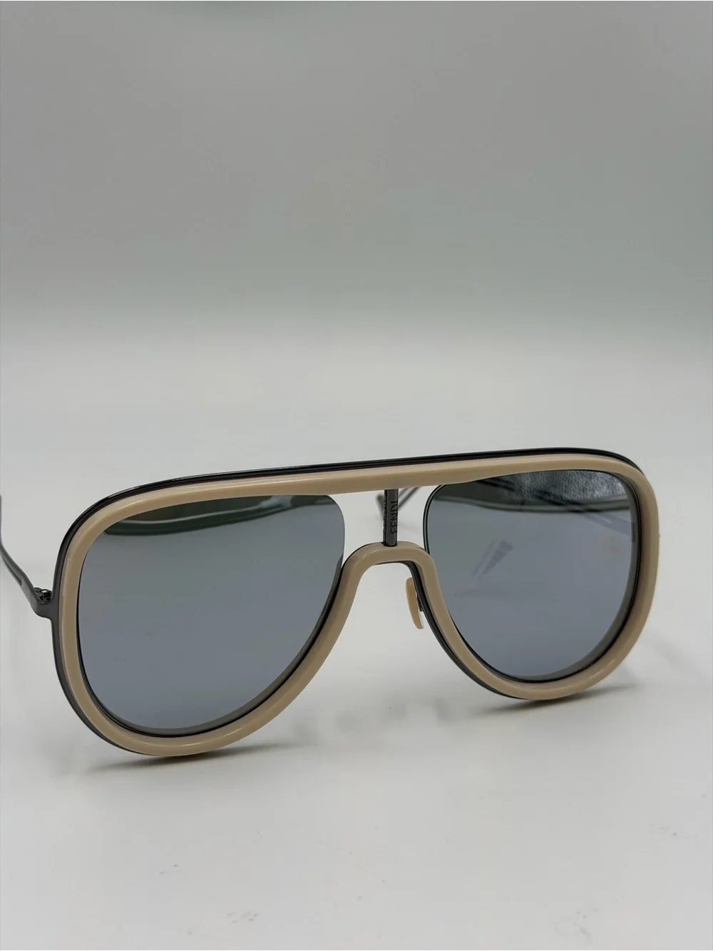RARE Authentic Fendi FF M0068/S 0BK White Silver 57MM Aviator Sunglasses